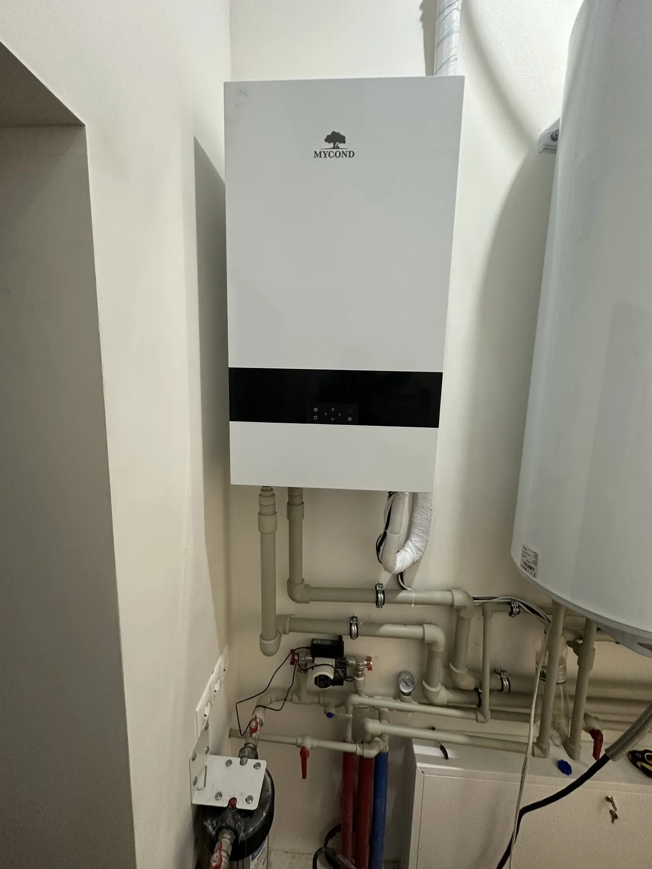 Eraldi seisva villa Mycond Split soojuspumpadega BeeHeat MHS-U14BH